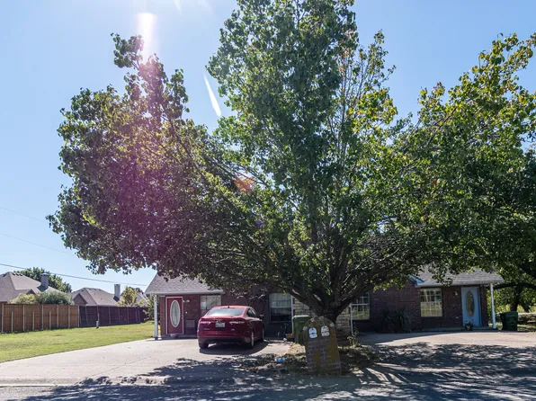 318-316 Mayo St, Howe, TX 75459