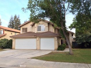 2292 Celeste Ave, Clovis, CA 93611