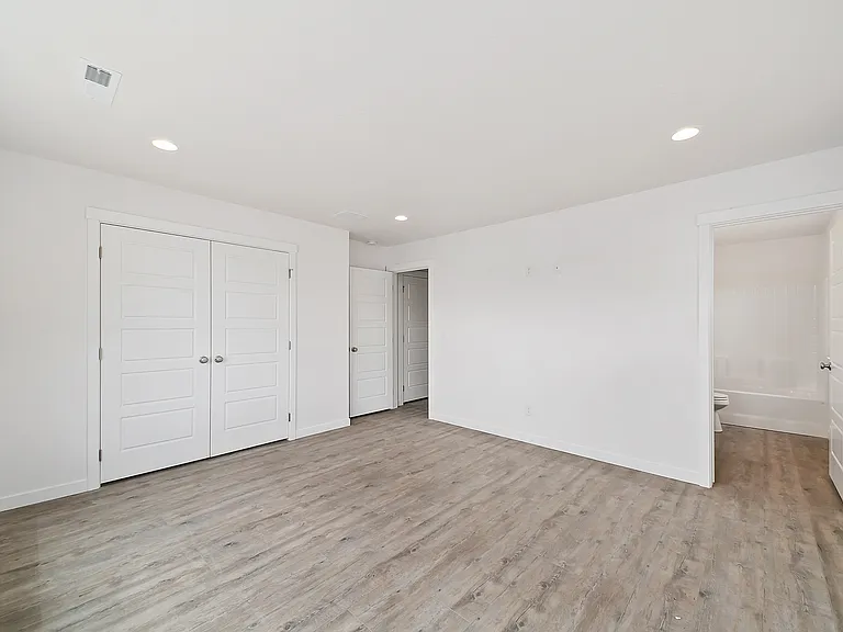 1326 N Meridian Rd — Photo 11
