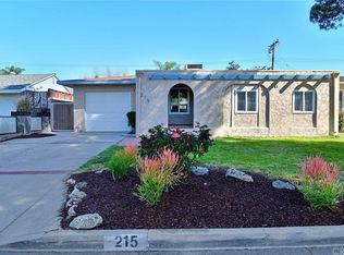 215 W Petunia St, Glendora, CA 91740