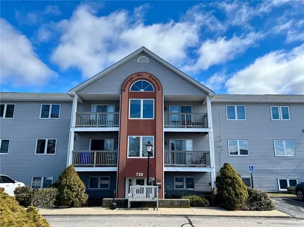 728 Beverage Hill Ave APT 14, Pawtucket, RI 02861