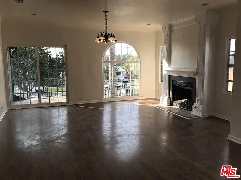 1732 Hauser Blvd — Photo 3