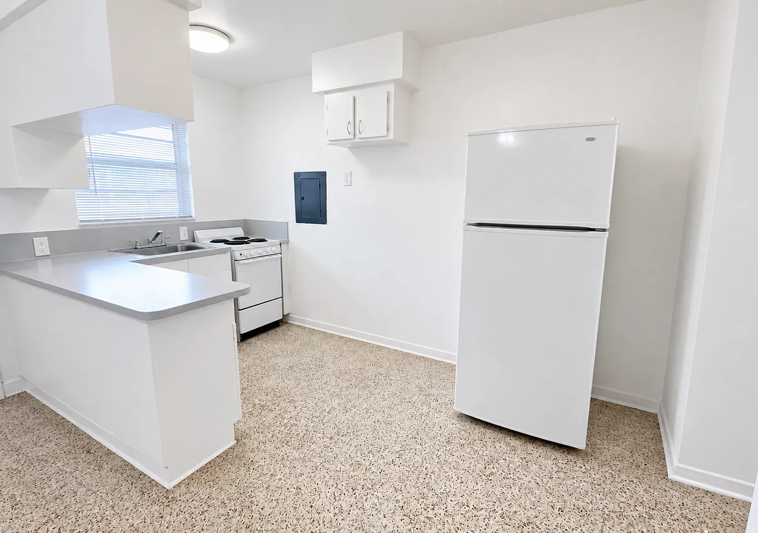 Tito Apartments — Photo 2