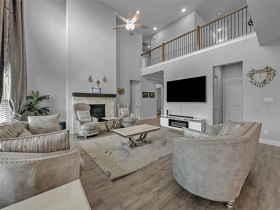 4th image of 116 Chaco Dr