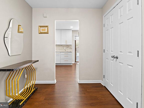 2nd image of 2819 Baneberry Ct