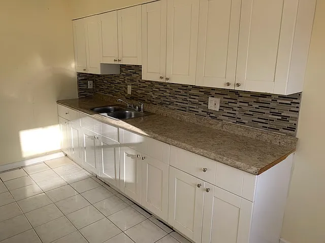2720 Northwest 25th Street - 1 — Photo 3