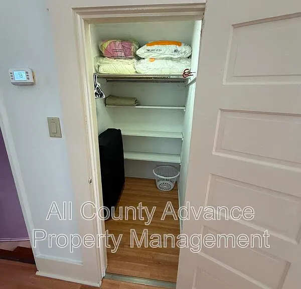 912 Pine St — Photo 6