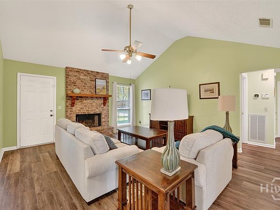 4th image of 33 Woodcock Drive