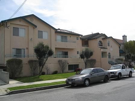 1st image of 11628 York Ave APT 1