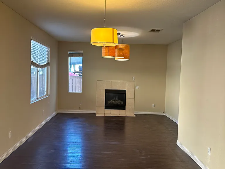 2890 Peppertree Way — Photo 4