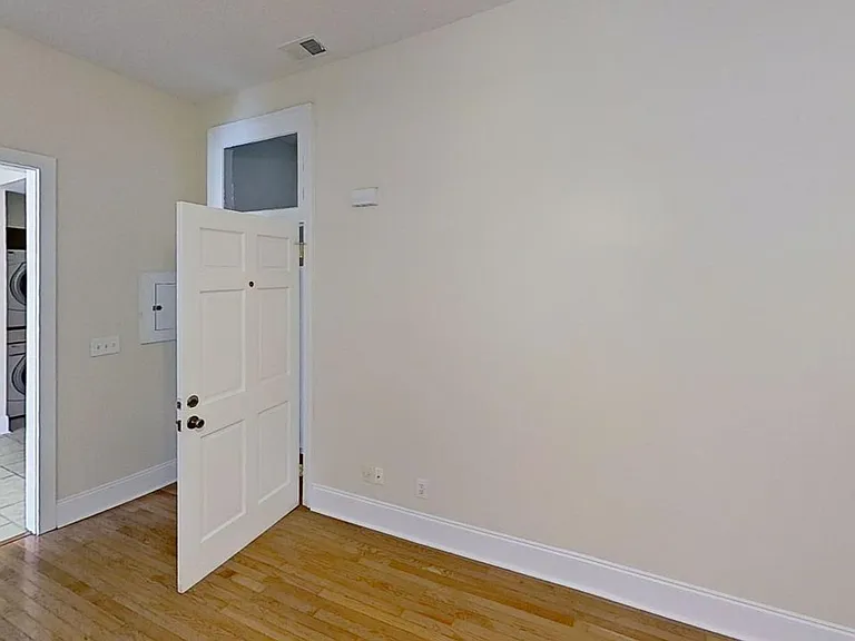 55 Bull St — Photo 10