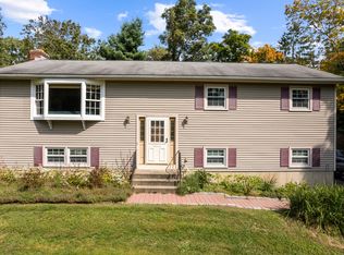 16 Indian Hill Ln, New Fairfield, CT 06812