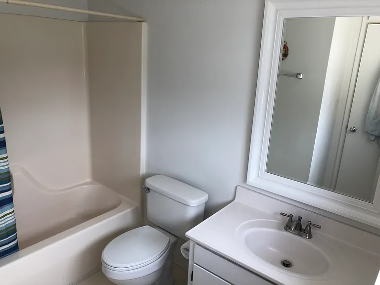 1223 Chatham Rdg — Photo 10