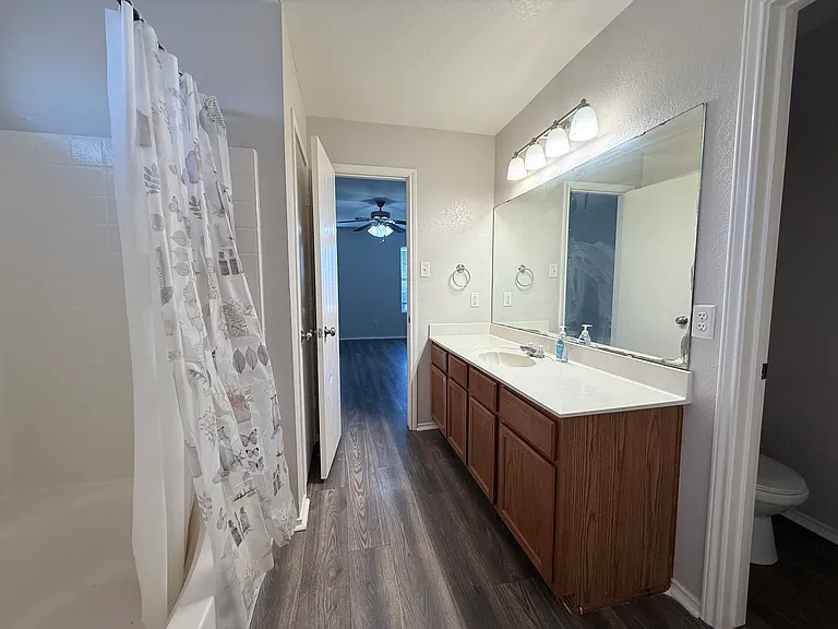 5108 Bridle Dr — Photo 4