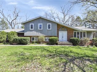6555 Hunt Cir, Mayfield Village, OH