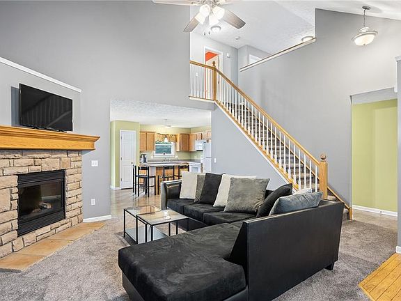 3rd image of 5269 Deer Trace Dr