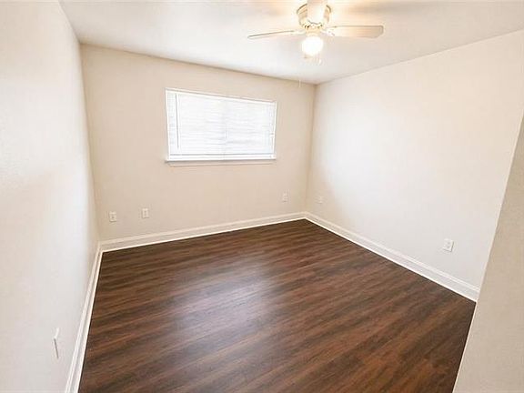 4th image of 8704 Livingston Ave #F