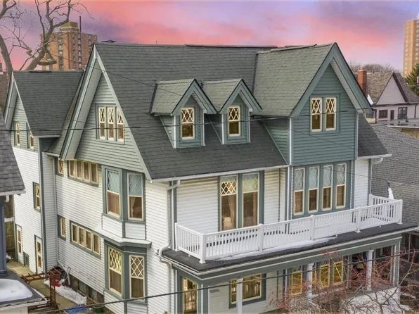 1609 East Irving PLACE #1611, Milwaukee, WI 53202