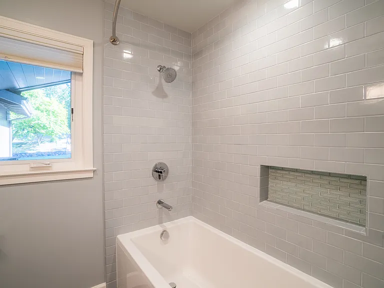 11 Edgewood Ct — Photo 23