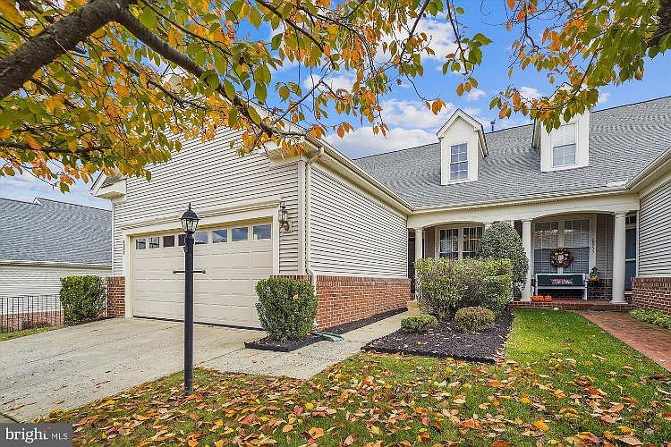 1st image of 6953 Walnut Hill Dr
