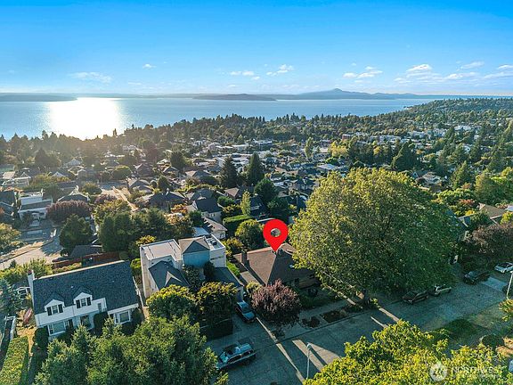 4th image of 6757 38th Avenue SW