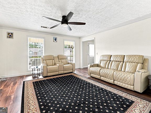 5th image of 932 Sugar Meadow Ln