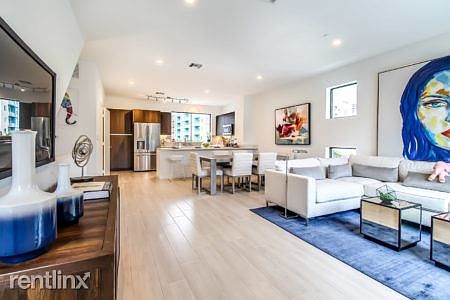 Living-1-450x300
