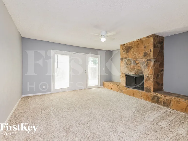 2026 Aspen Ln — Photo 4