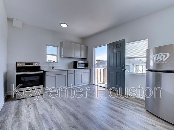 5th image of 17 Norwood St #2