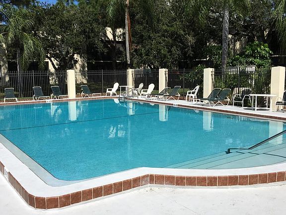 2nd image of 200 International Dr APT 813