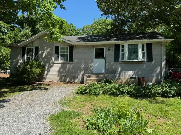 1466 Fairview Blvd, Fairview, TN 37062