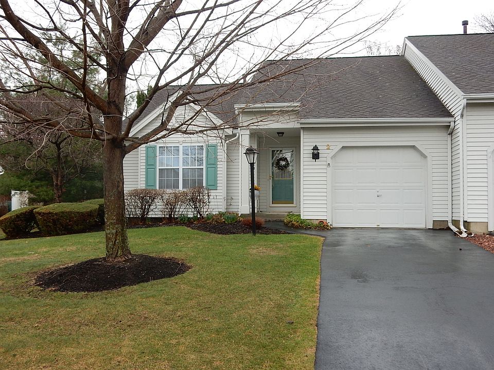 1st image of 2 Hyland Cir