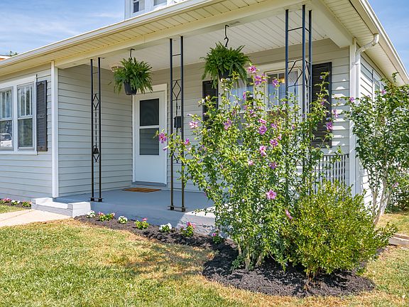 3rd image of 119 Ashby St
