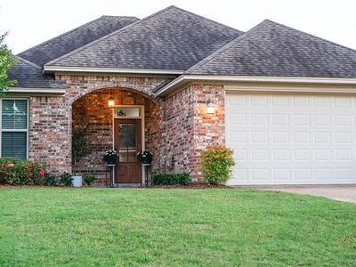 103 Hedge Hill Dr, Calhoun, LA, 71225