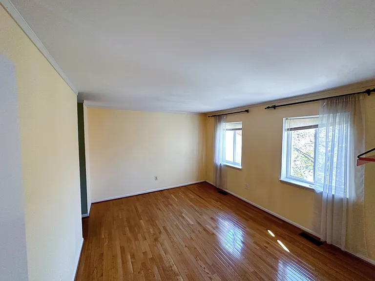9526 Miranda Ct — Photo 7