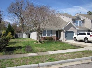 152 Horse Run Dr, Chesapeake, VA 23322
