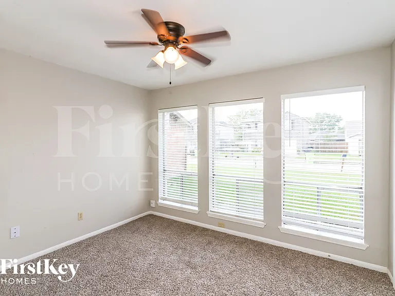 1308 Wilson Dr — Photo 14