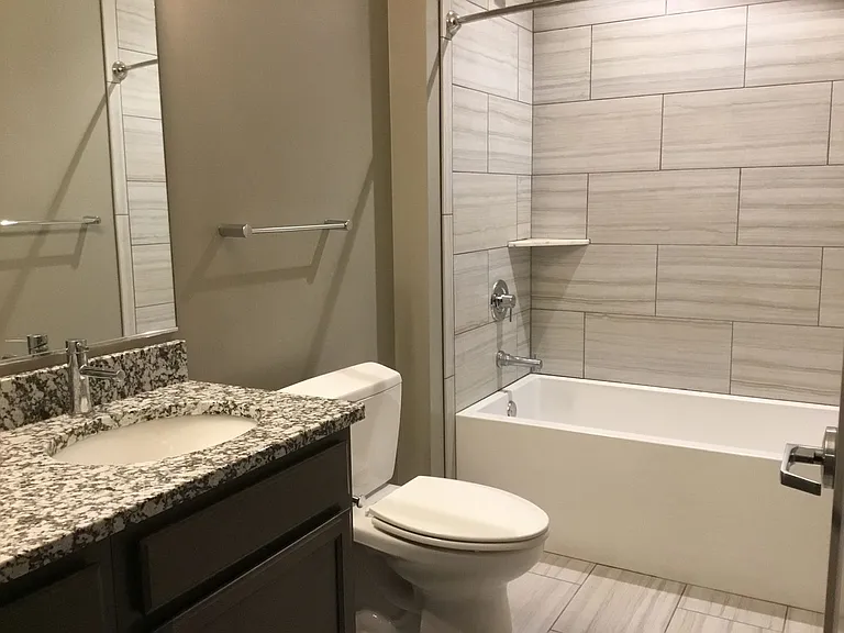 212 Brady St — Photo 51