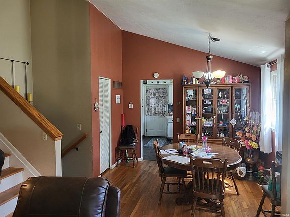 5th image of 15 Manchester Ln