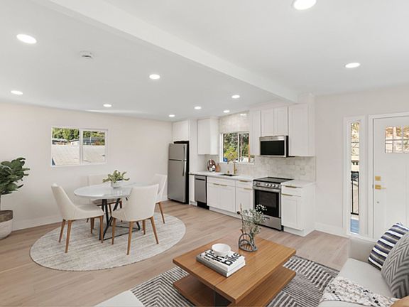 3rd image of 3646 Curlew St #12519D45D