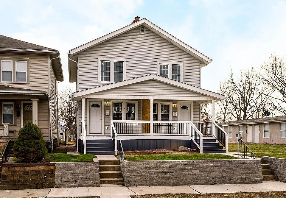 39 W Markison Ave