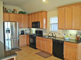 1236 Hickory Bend Ln, Fort Worth, TX 76108