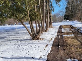 115 Harts Rd, Evans City, PA 16033