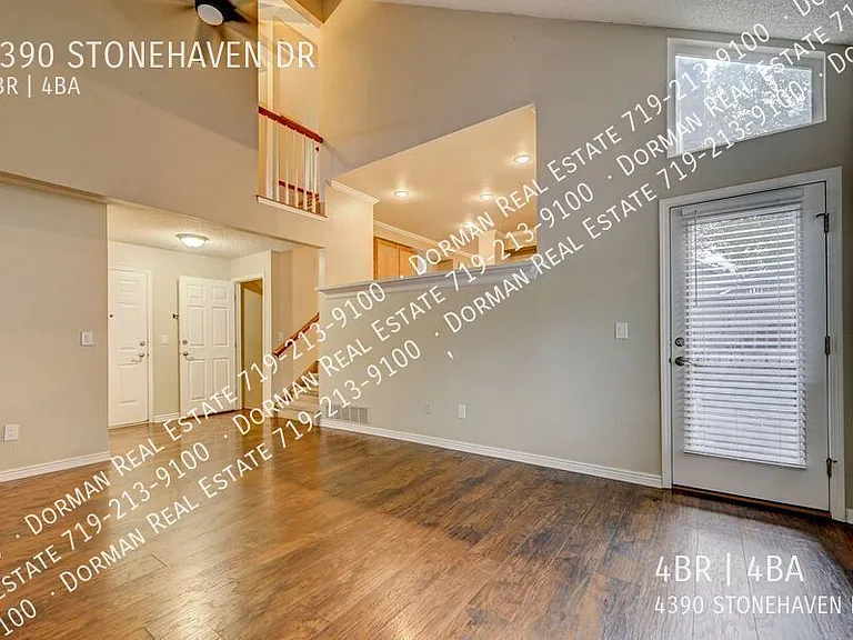 4390 Stonehaven Dr — Photo 19