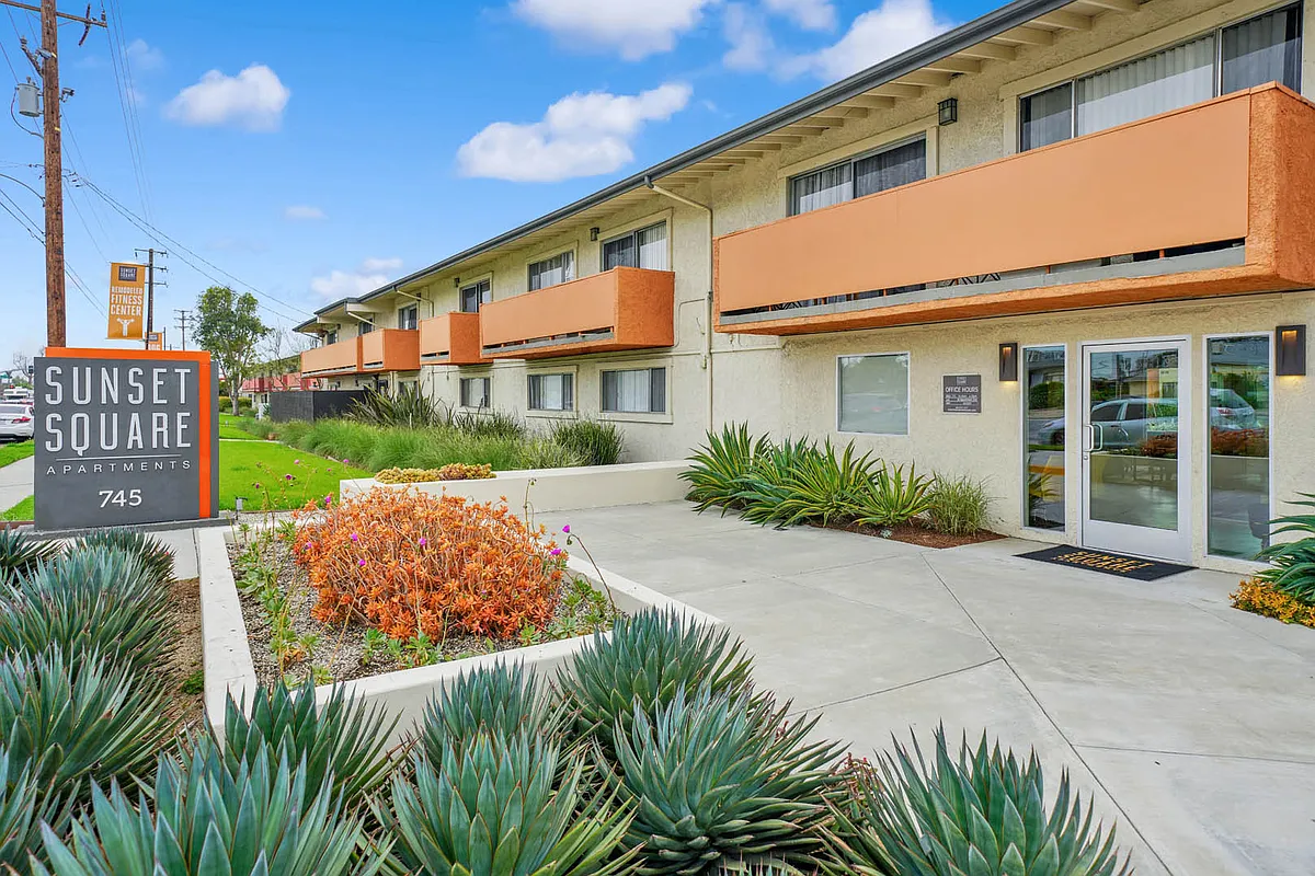 Building Photo - Sunset Square Apartments