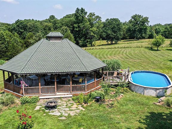 3rd image of 7914 Hillsboro House Springs Rd