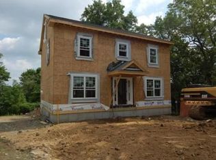 21 Hillcrest Rd, Waltham, MA 02451