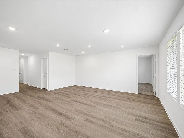 12010 Noble Heart Dr — Photo 3