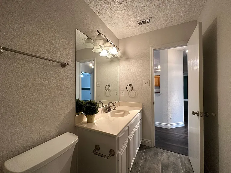 5900 Aloe Ct — Photo 14