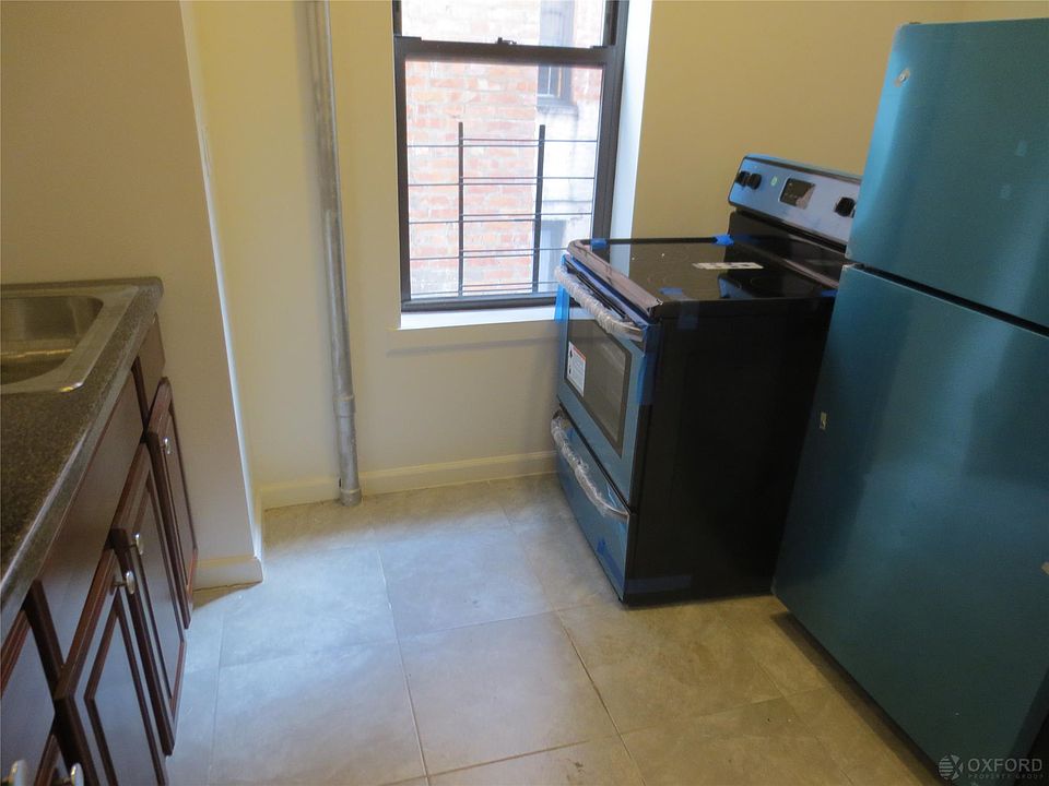 1st image of 270 Empire Blvd APT 5M